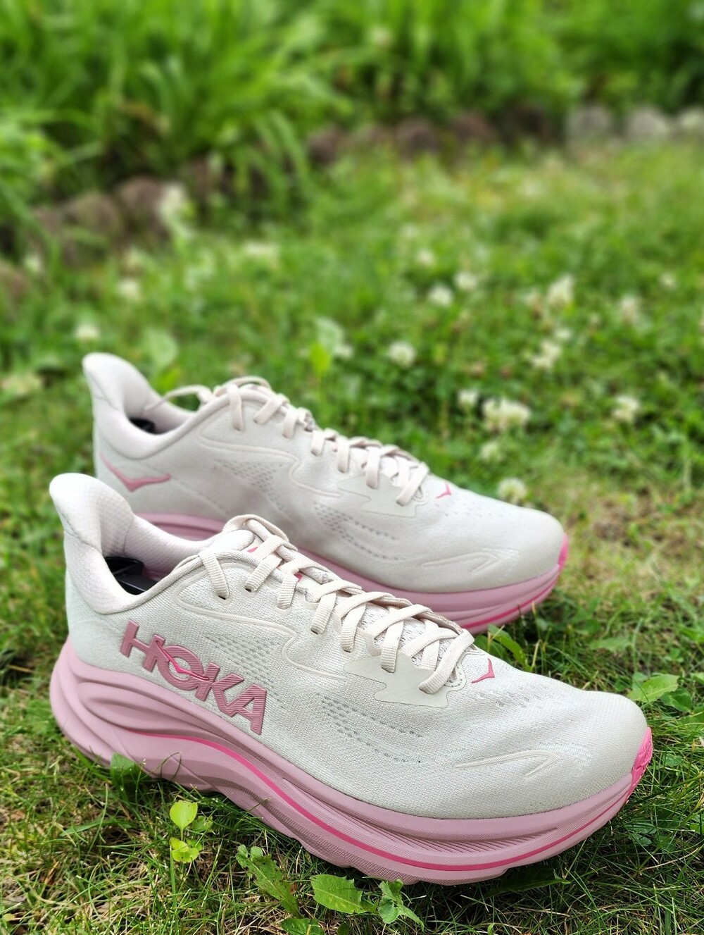 Sz 9.5B - Women's Hoka Clifton 10 Rose Cream Running Shoes - Picture 12 of 16
